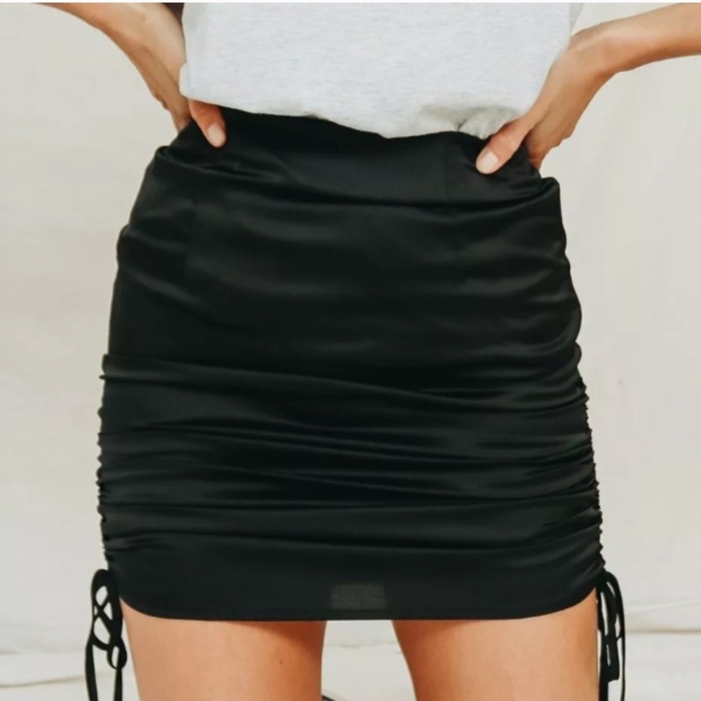 Verge girl skirt